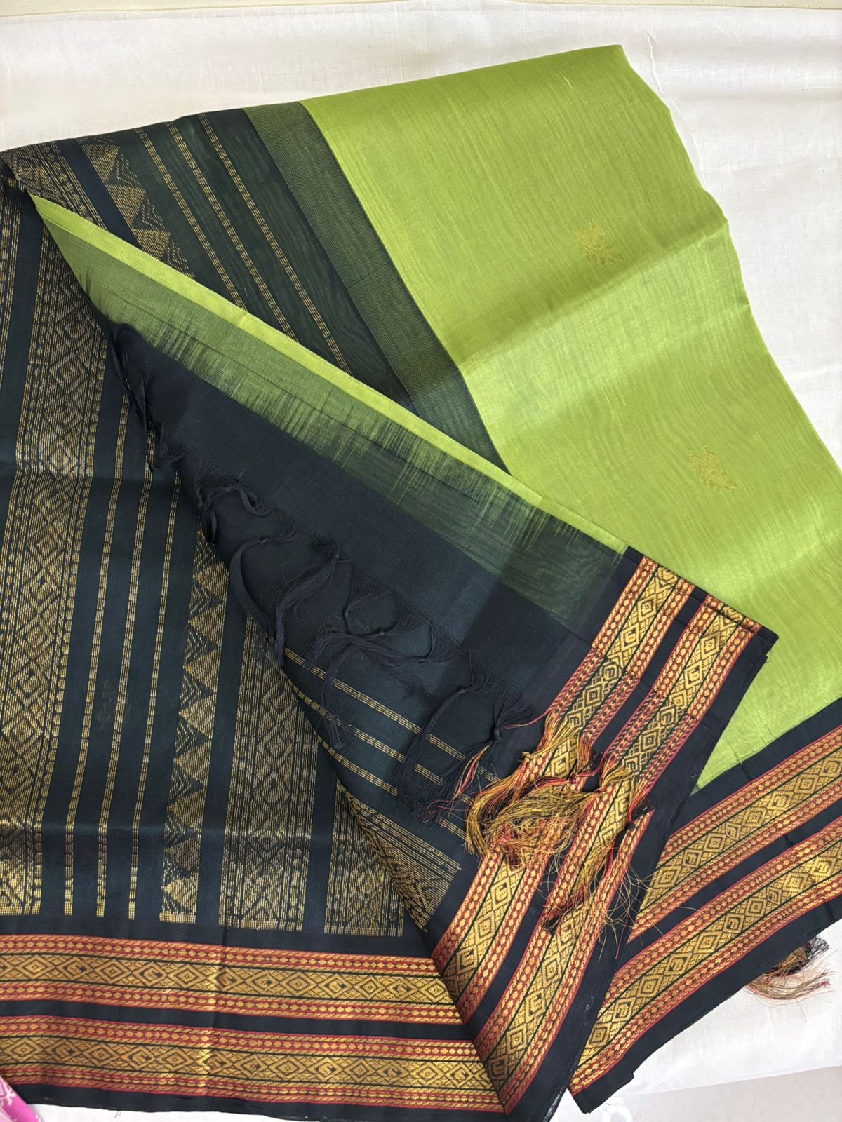 Silk Cotton Saree – Beautiful Green with Black and Gold Zari Border