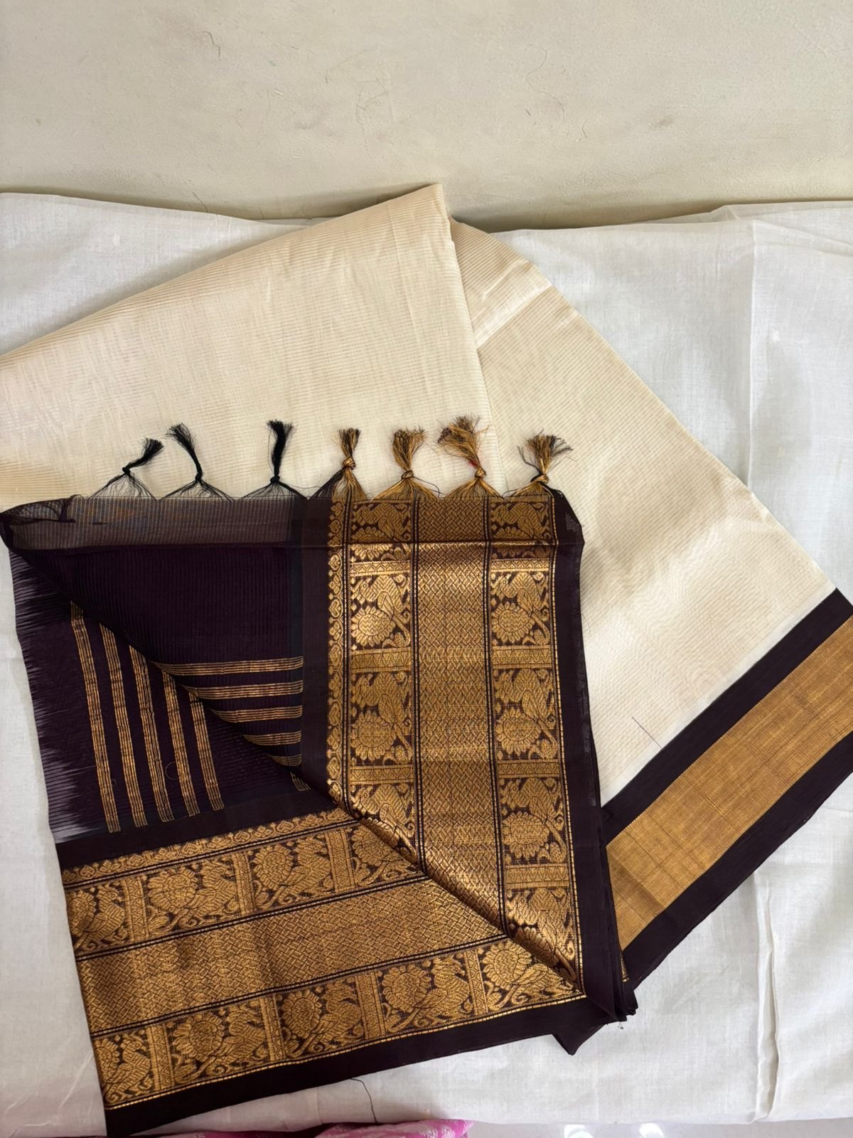 Silk Cotton Saree – Ivory with deep chocolate brown and Gold Zari Border with short and long borders